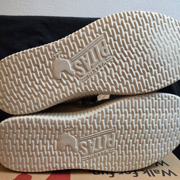 NWB Pitas "Dani" Dune Beige Slip On Casual Loafer Sneaker Women's Size 11 - Picture 8 of 8